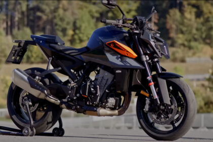 2024 KTM 990 Duke