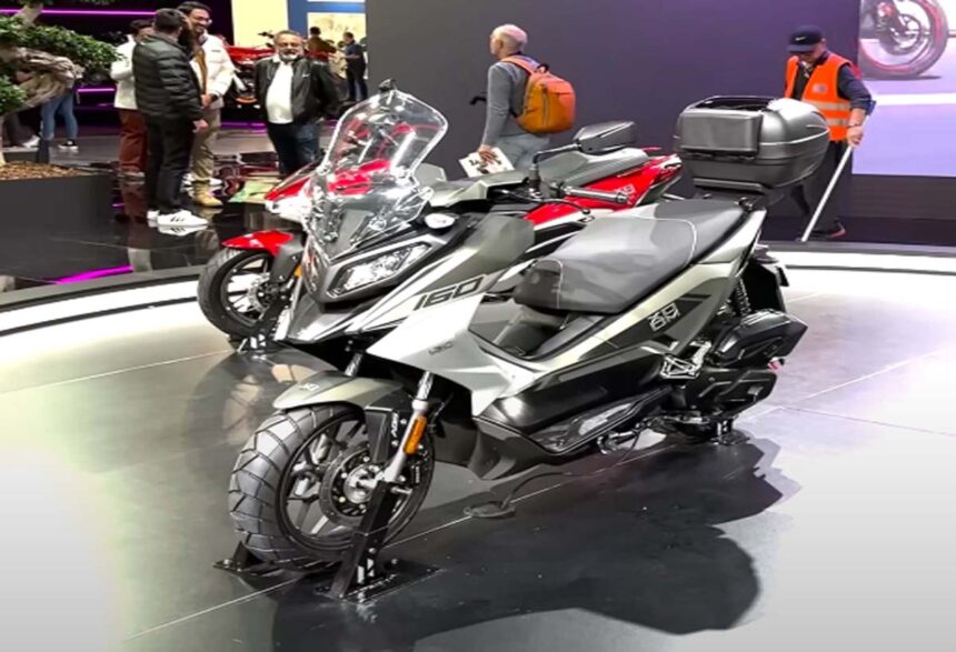 Hero Xoom 160 Scooter