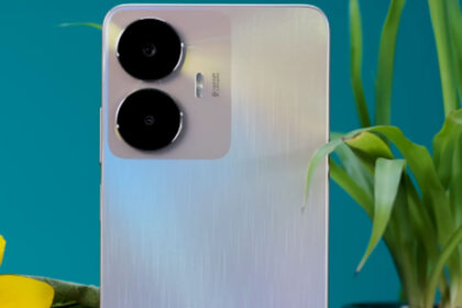 Phone Under 10000